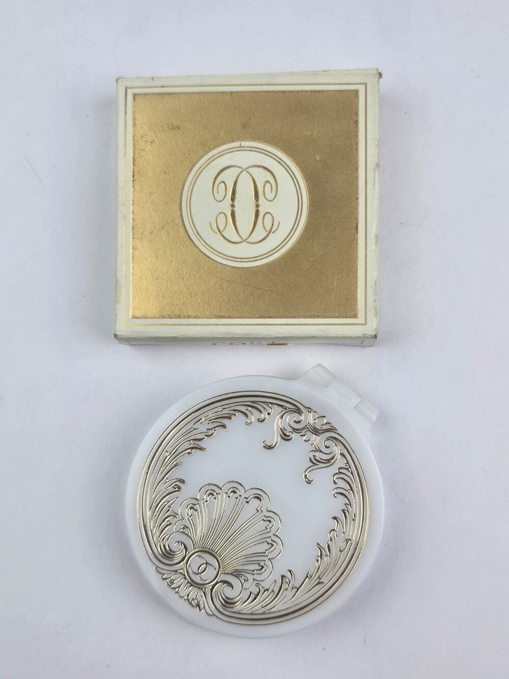 Cort Cosmetics Pressed Powder Compact Misty Pink 0.50 oz. new sealed